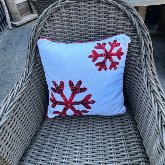 Throw Pillow - Tartan Snowflake - Picture 2 of 2